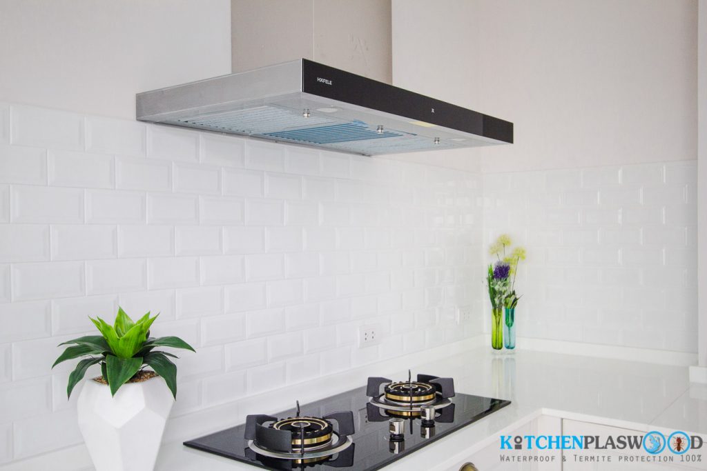 Vintage White Kitchen ครัวบิ้วอินสีขาว ในสไตล์วินเทจ, เครื่องใช้ไฟฟ้า Hafele ชุดครัวบิ้วอิน, 
