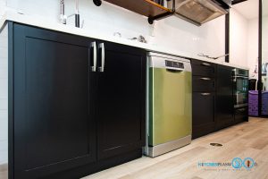 ชุดครัวบิ้วอินสุดเท่สไตล์ Industrial Loft โทนสีดำด้าน, ชุดครัวบิ้วอิน, ครัวสไตล์ลอฟท์, Loft Kitchen, Industrial Loft Kitchen, ชุดครัว I Shape, ชุดครัวสีดำด้าน, เครื่องใช้ไฟฟ้าบิ้วอิน,