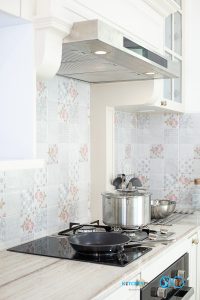 English Classic Kitchen ชุดครัวสไตล์อังกฤษ สุดคลาสสิกครีมมี่โทน, ชุดครัวบิ้วอิน, ชุดครัวสไตล์คลาสสิก, ชุดครัวสไตล์อังกฤษ, ครัวตัวแอล, ครัวโทนสีครีม, โซนทำอาหาร, เครื่องใช้ไฟฟ้า,