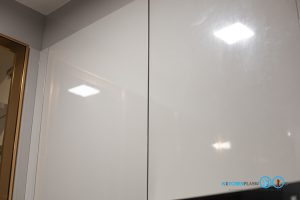 Modern I-Shape Hi-Gross ชุดครัวหน้าบานเงาสุดโมเดิร์น, ครัวไฮกรอส, ชุดครัวสีเทา, ครัวสีเทาไฮกรอส, ชุดครัวตัวแอล, L-Shape Kitchen, ชุดครัวกันน้ำกันปลวก, ชุดครัวพลาสวูด,