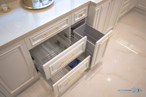 Luxury Classic Kitchen ชุดครัวสุดหรู ดีไซน์ยิ่งใหญ่ ฟังก์ชั่นอลัง, ชุดครัว, ครัวบิ้วอิน, เฟอร์นิเจอร์บิ้วอิน, บิ้วอินตกแต่งภายใน, Kitchen, Kitchenform,