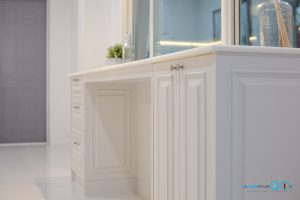 Luxury Classic Kitchen ชุดครัวโทนขาวสไตล์คลาสสิคดีไซน์หรู, ชุดครัว, ชุดครัวบิ้วอิน ชุดครัวสไตล์คลาสสิค ชุดครัวโทนสีขาว, เฟอร์นิเจอร์ชุดครัวบิ้วอิน, ตกแต่งภายใน, ชุดครัวกันน้ำกันปลวก, Kitchen, Kitchendesign, Kitchenbuiltin, Kitchenform,