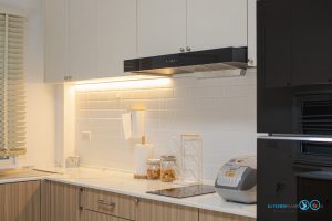 Modern Minimal Kitchen ครัวลายไม้สุดอบอุ่น, ชุดครัว, ครัวบิ้วอิน, ชุดครัวมินิมอล, ชุดครัวสไตล์โมเดิร์น, Kitchen, Minimalkitchen, Modernkitchen, ชุดครัวกันน้ำกันปลวก100%, Kitchenform, คิทเช่นฟอร์ม,